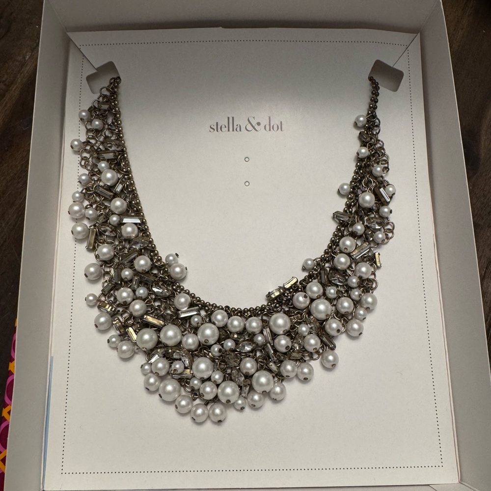 Stella & Dot Eve Pearl Bib Necklace